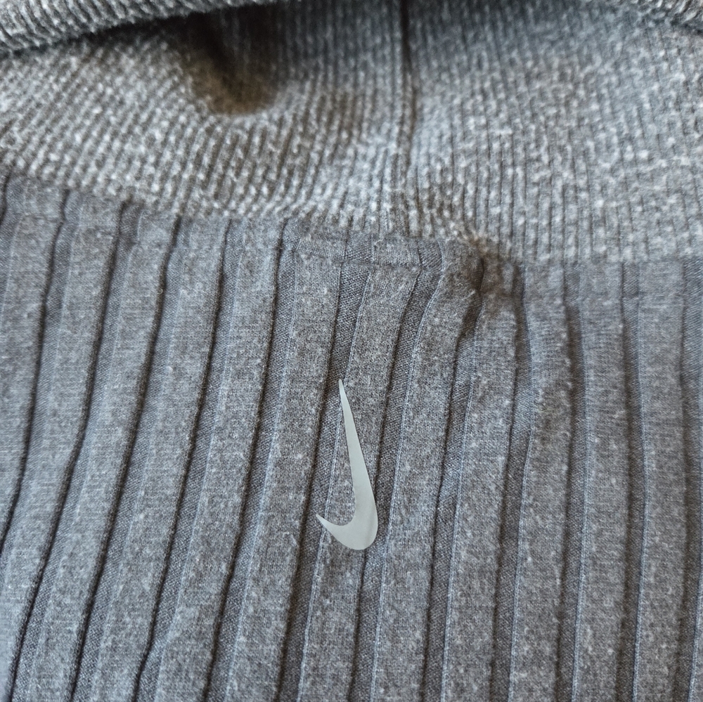 Nike Yoga Sweater Gray Luxe Ribbed Cover-Up Activewear Womens size Large - Picture 12 of 12